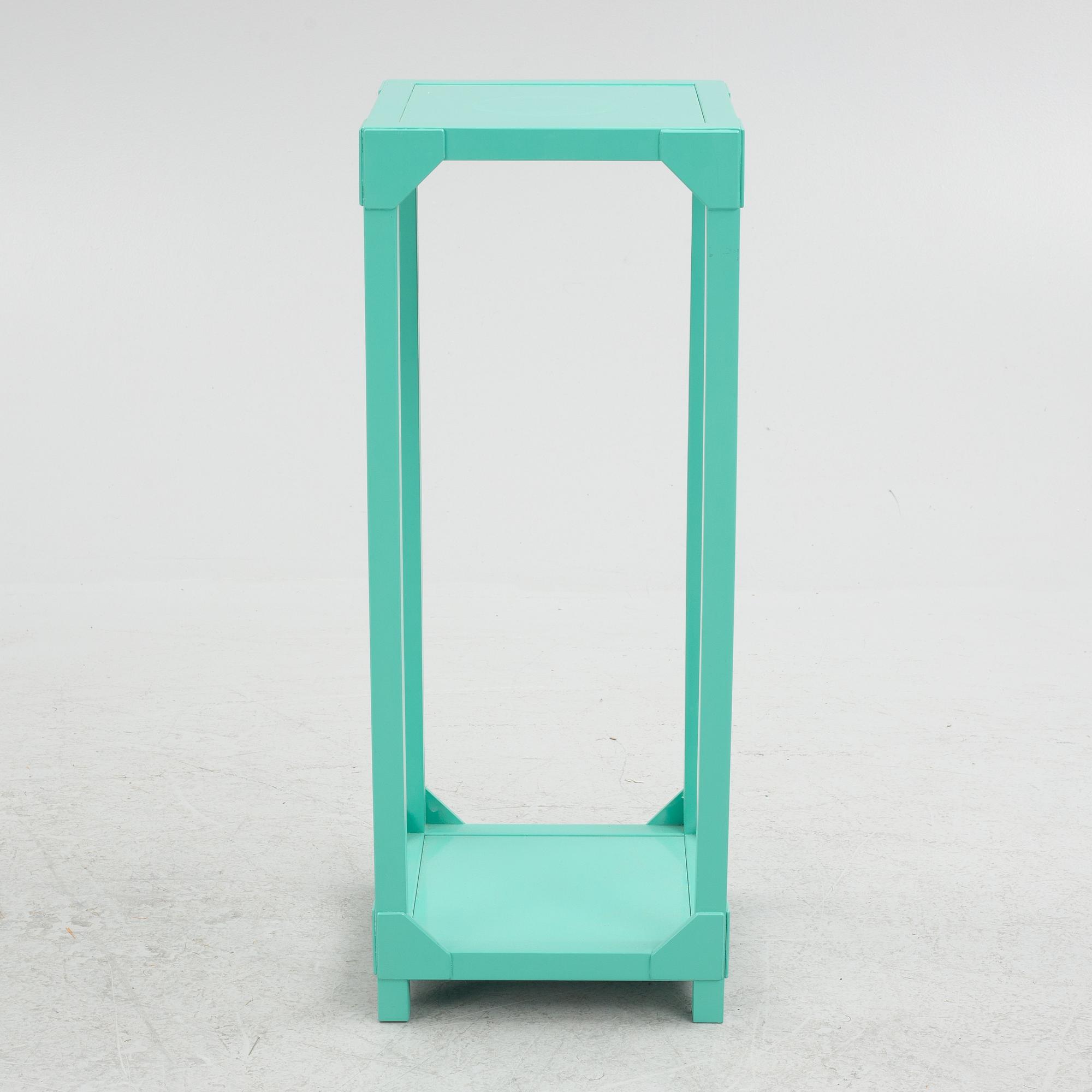 TAF Studio, a 'Bleck 800' pedestal, ed. 1/3.