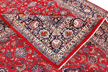 A Keshan carpet, c. 390 x 290 cm.