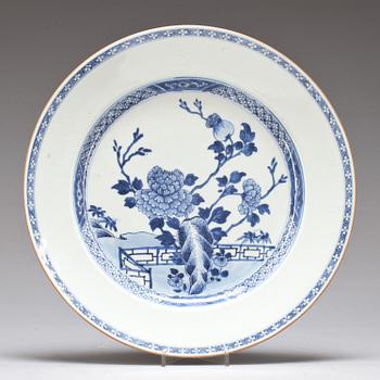 FAT, porslin. Kina, Qianlong 1736-1795.