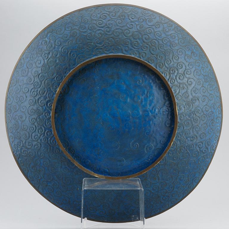 A large Japanese cloisonné dish, 20th century.