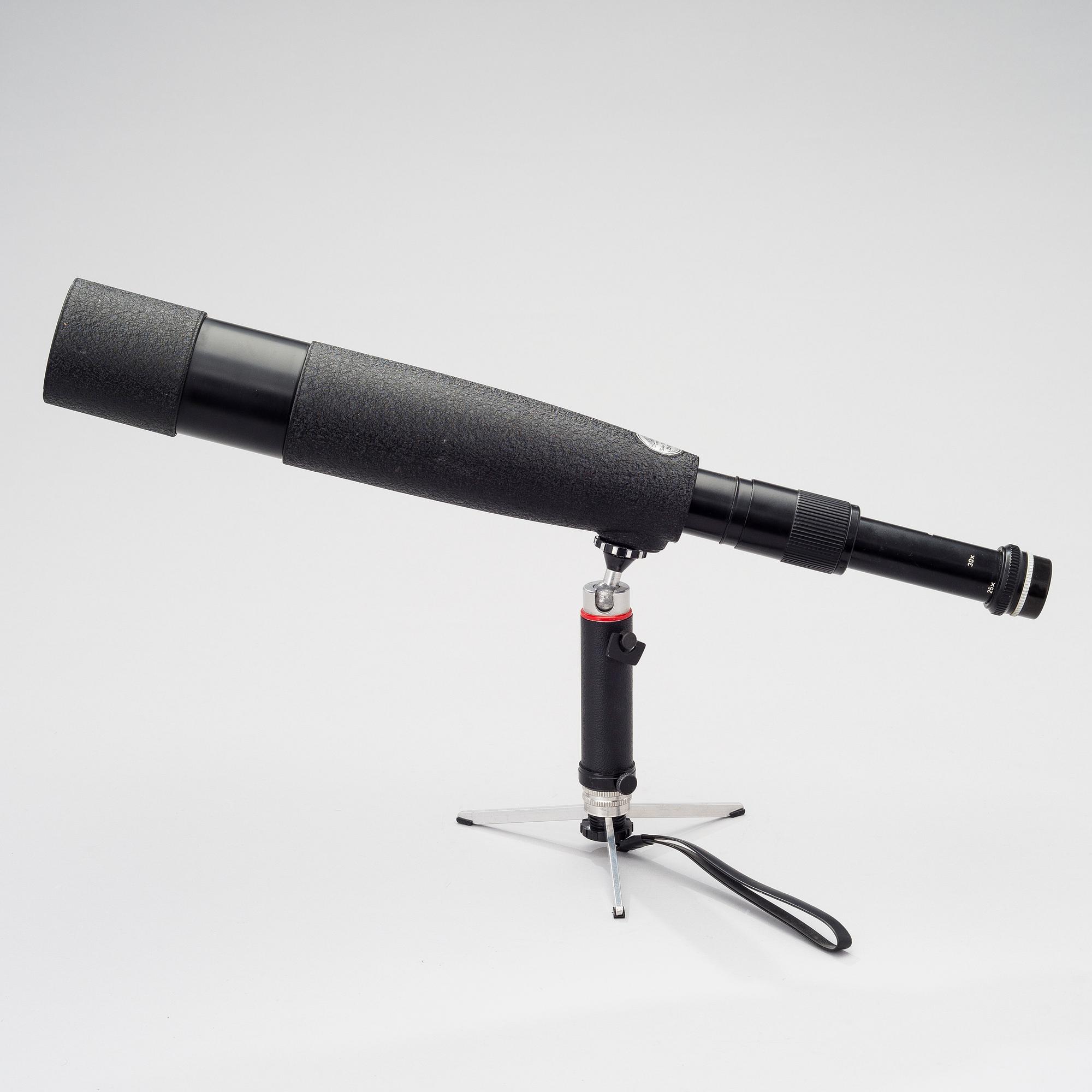 KAUKOPUTKI, Hertel & Reuss Optik Kassel, Länsi-Saksa.