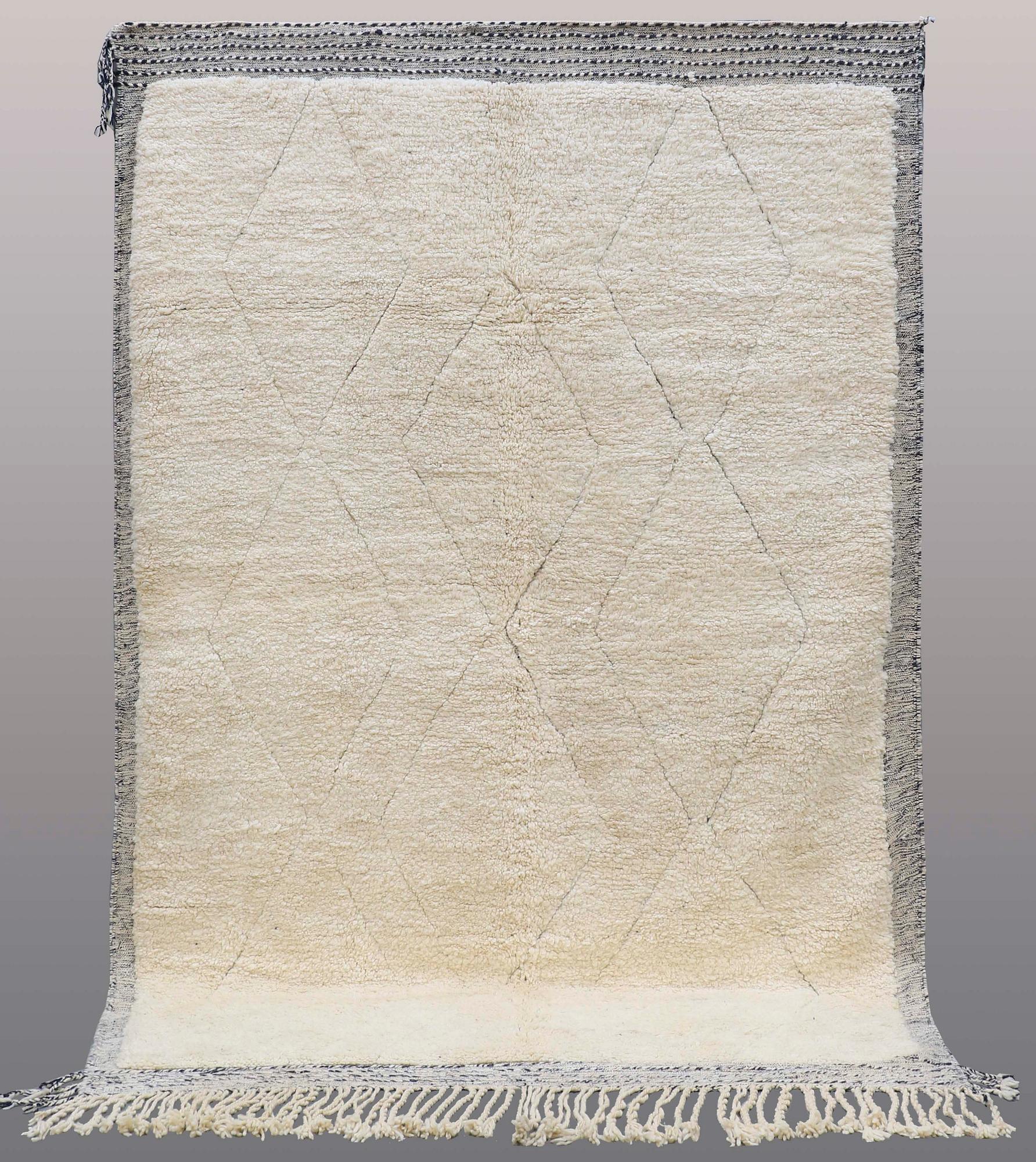 MATTA, Marocko, ca 296 x 193 cm.