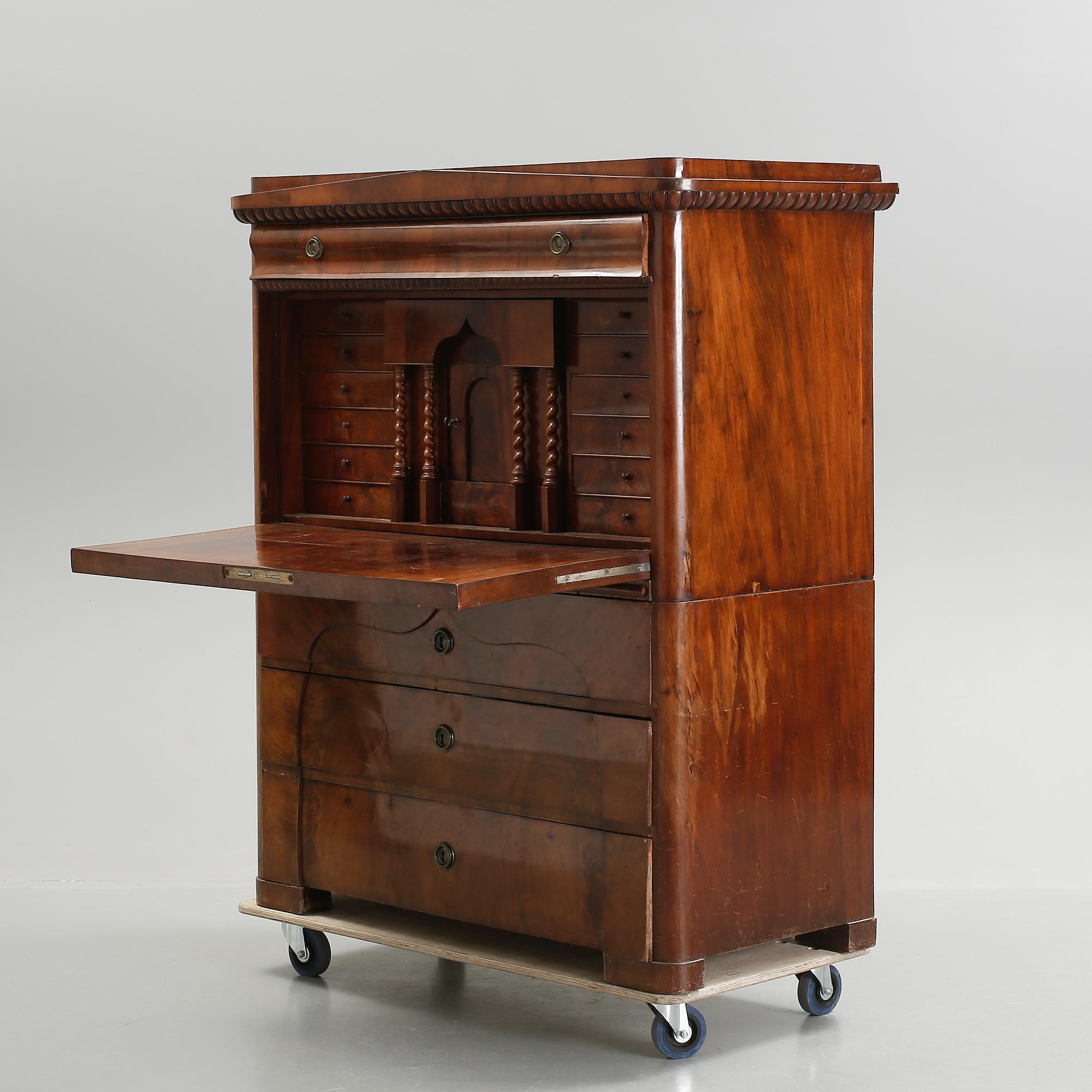 CHIFFONJÉ, senempire, 1800-talets mitt.