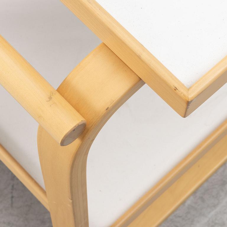 Alvar Aalto, a model 902 tea trolley, Artek 2022.