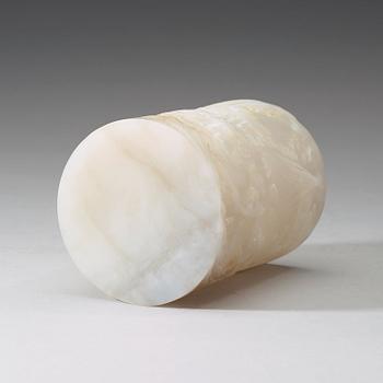 A finely carved Chinese calcite brush pot, late Qing dynasty (1664-1912).