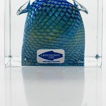 Oiva Toikka, vuosikuutio, signeerattu Oiva Toikka, Nuutajärvi 1988, numeroitu 85/2000.