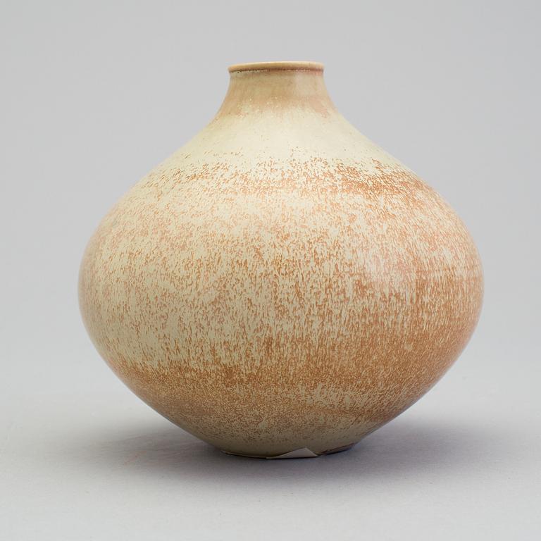 STIG LINDBERG, a stoneware vase, Gustavsberg 1950s.