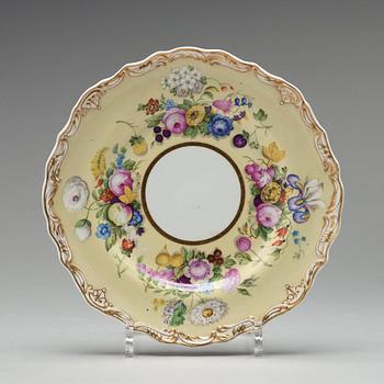 A set of six Russian dessert dishes, Imperial Porcelain manufactory, St Petersburg, Czar Nicholas I (1825-1855).