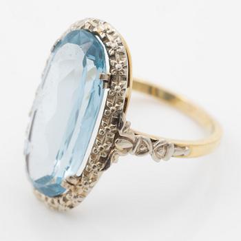 Ring, 14K gold with synthetic blue spinel.