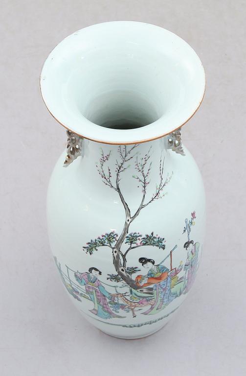 GOLVVAS, porslin, Kina, 1800-/1900-tal.