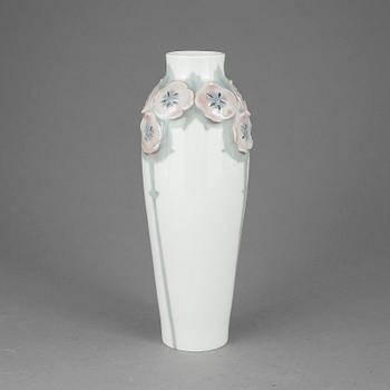 VAS, porslin, Mela Anderberg, Rörstrand, jugend, omkring, 1900.