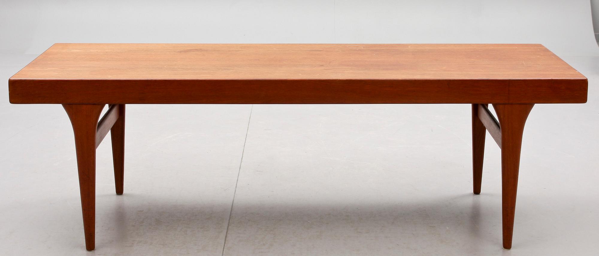 SOFFBORD, märkt Silkeborg, Danmark.