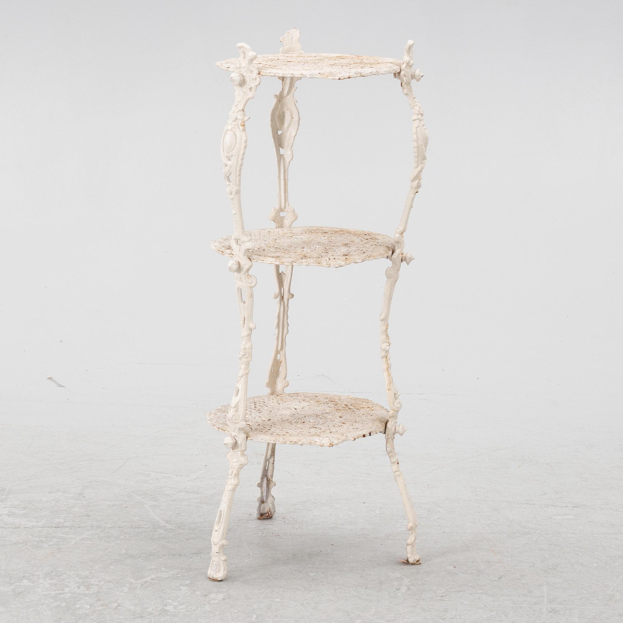 Etagere, early 20th century.