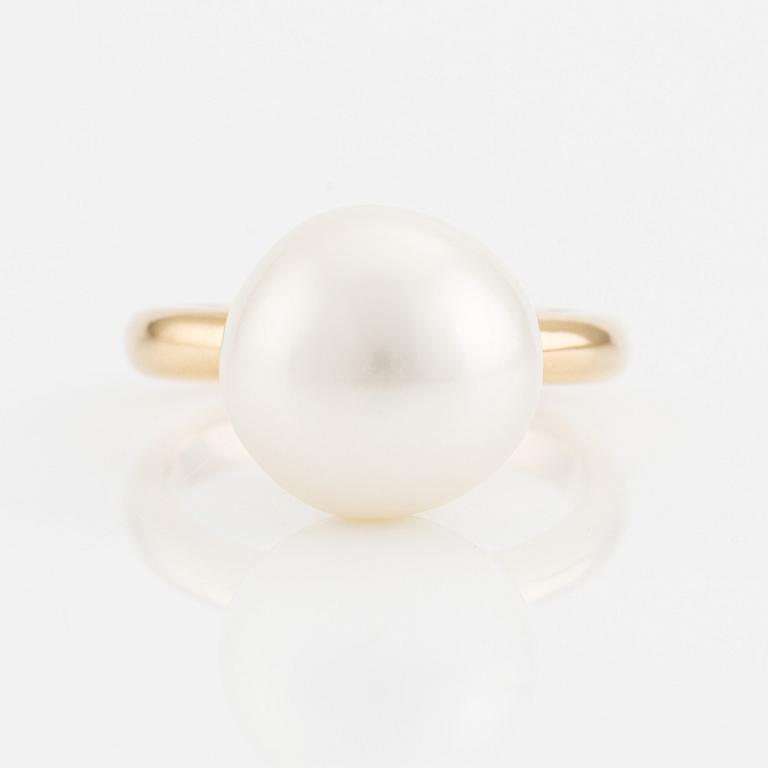 Ring, Strömdahls, gold with cultured pearl.