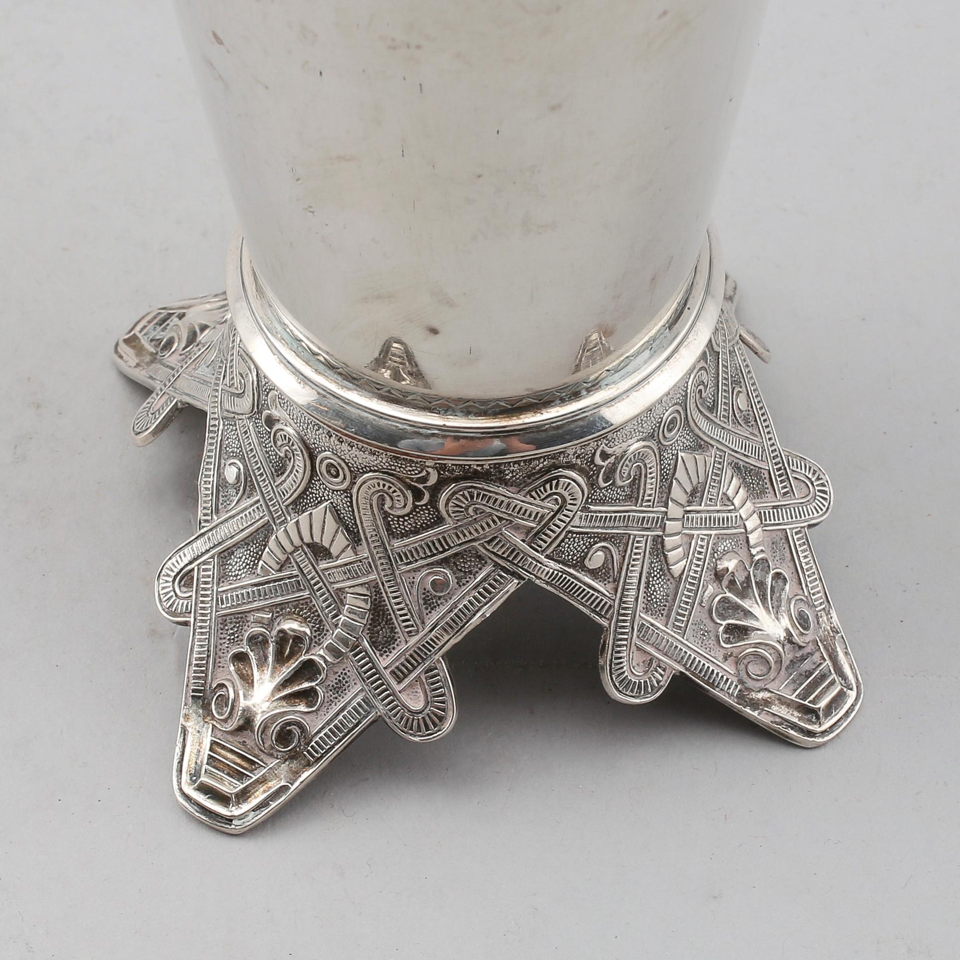 BÄGARE, silver, Erik Gustaf Markström, Uppsala 1901. Vikt ca 180 gram.