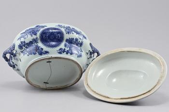 TERRIN, porslin, Kina, 1700-tal.