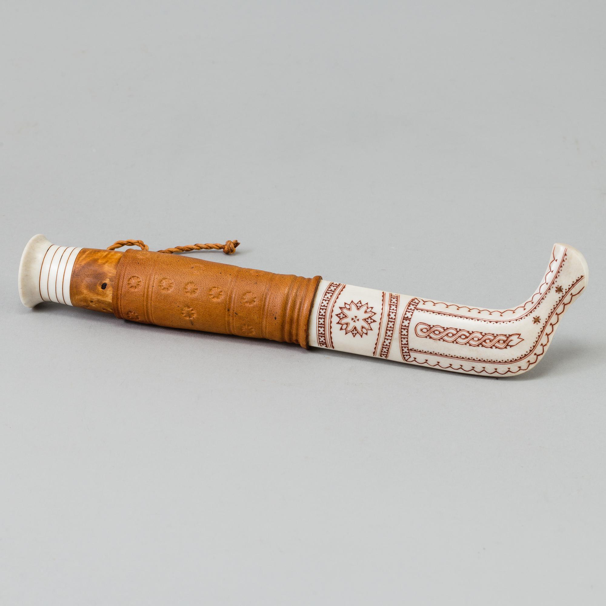 traditional sami knife by Anders Sunna, 20 th century.