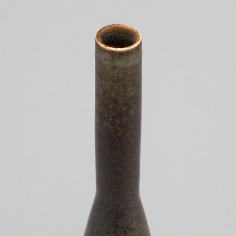 CARL-HARRY STÅLHANE, a signed stoneware vase, Rörstrand, dated -61.