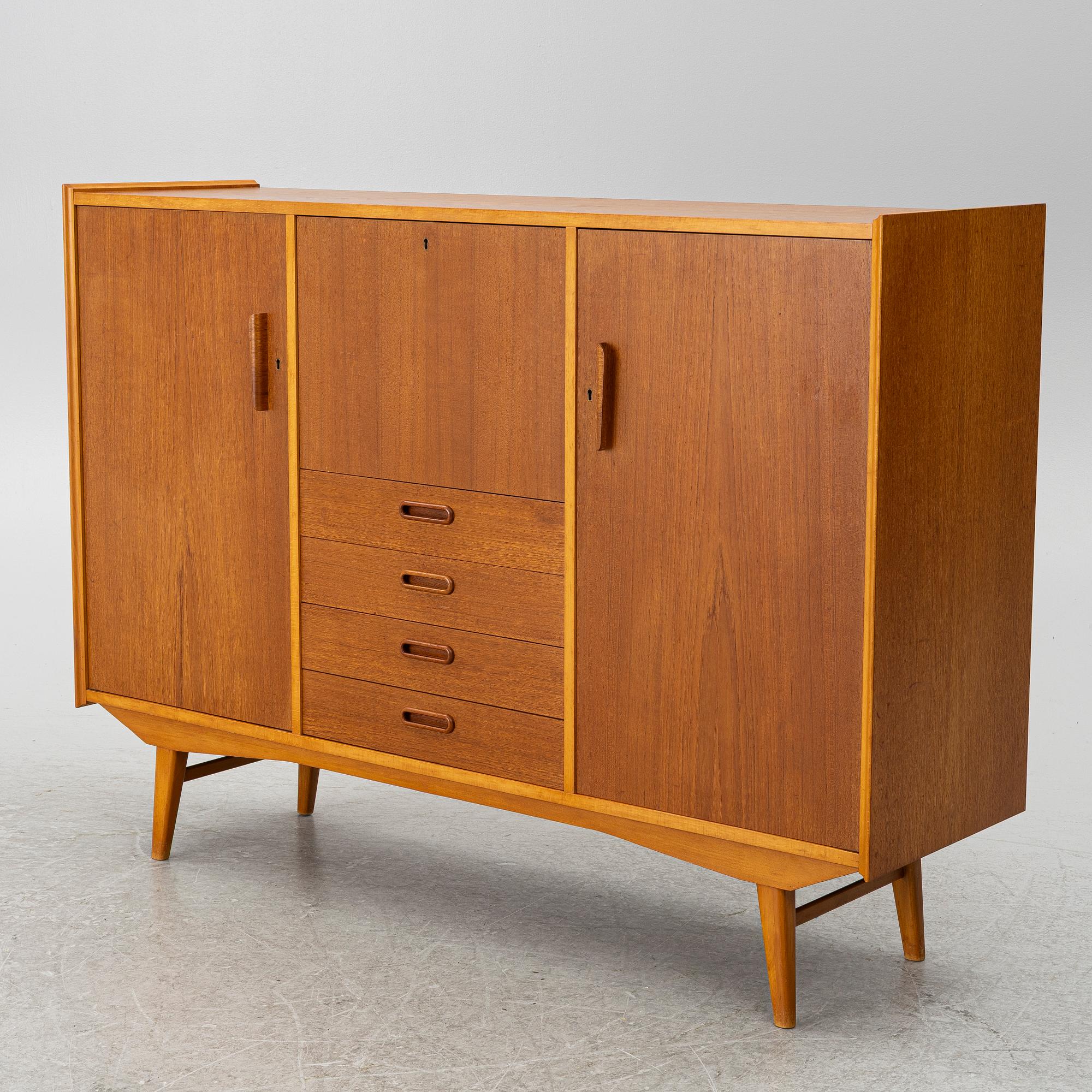 A 1950's sideboard.