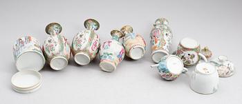 SAMLING PORSLINSFÖREMÅL, 9 delar, bl a Kanton, Kina, 1800-tal.