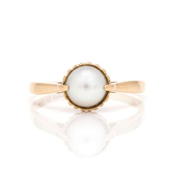 A ring with a cultured pearl.