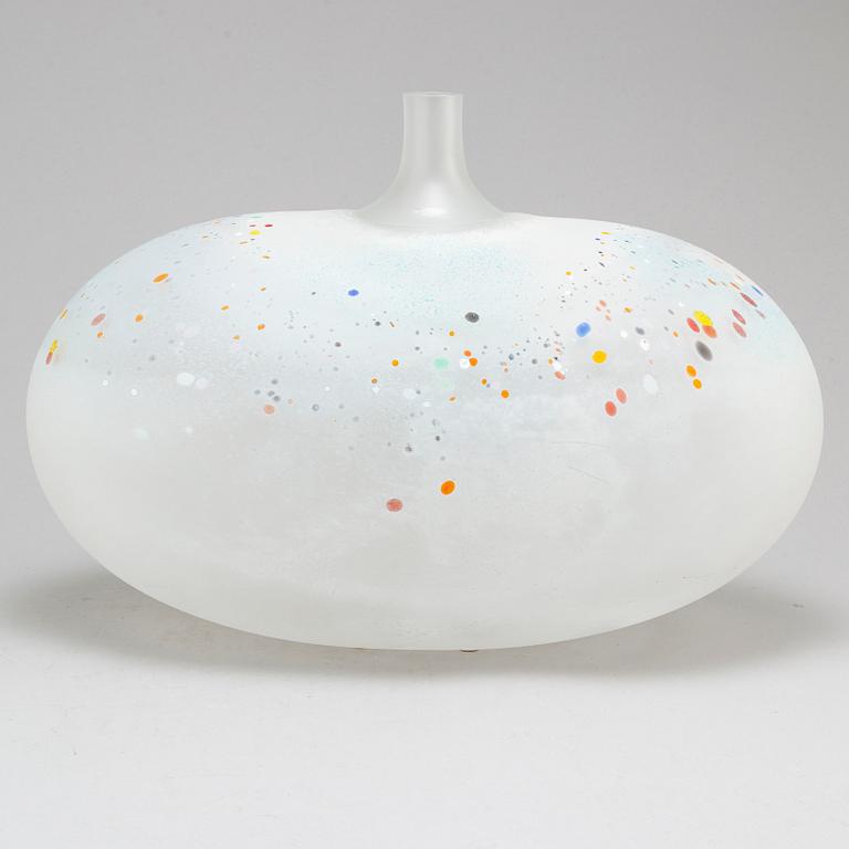 BERTIL VALLIEN, a glas vase from Kosta Boda.