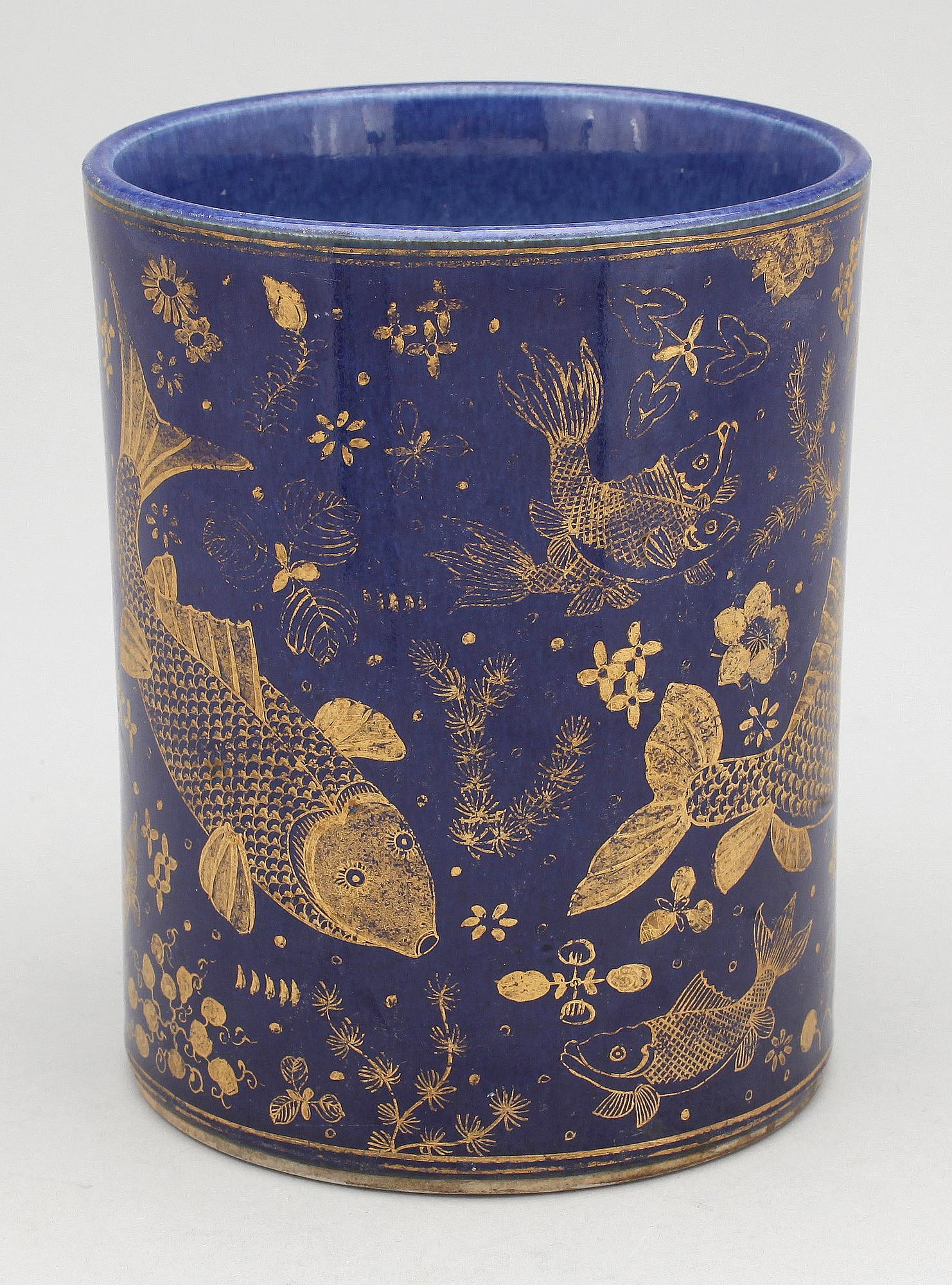 PENSELVAS, porslin, Kina 1800/1900-tal.