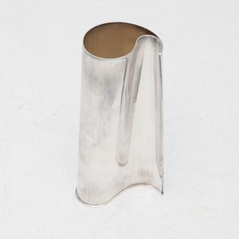 Rolf Lindståhl, a sterling silver vase, Stockholm, 2008.