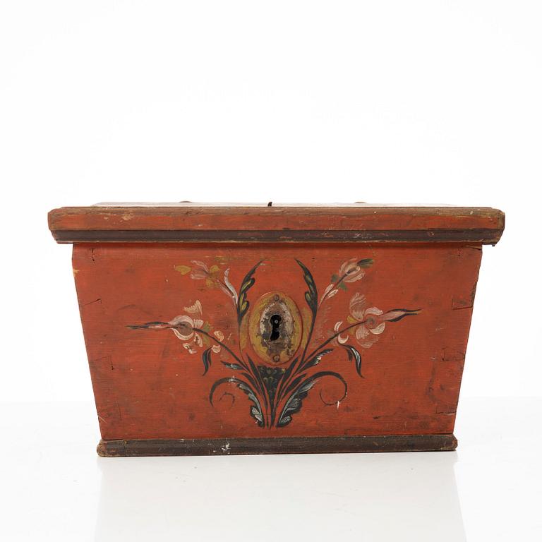 Box. Folk art, Jämtland, 18th/19th century.