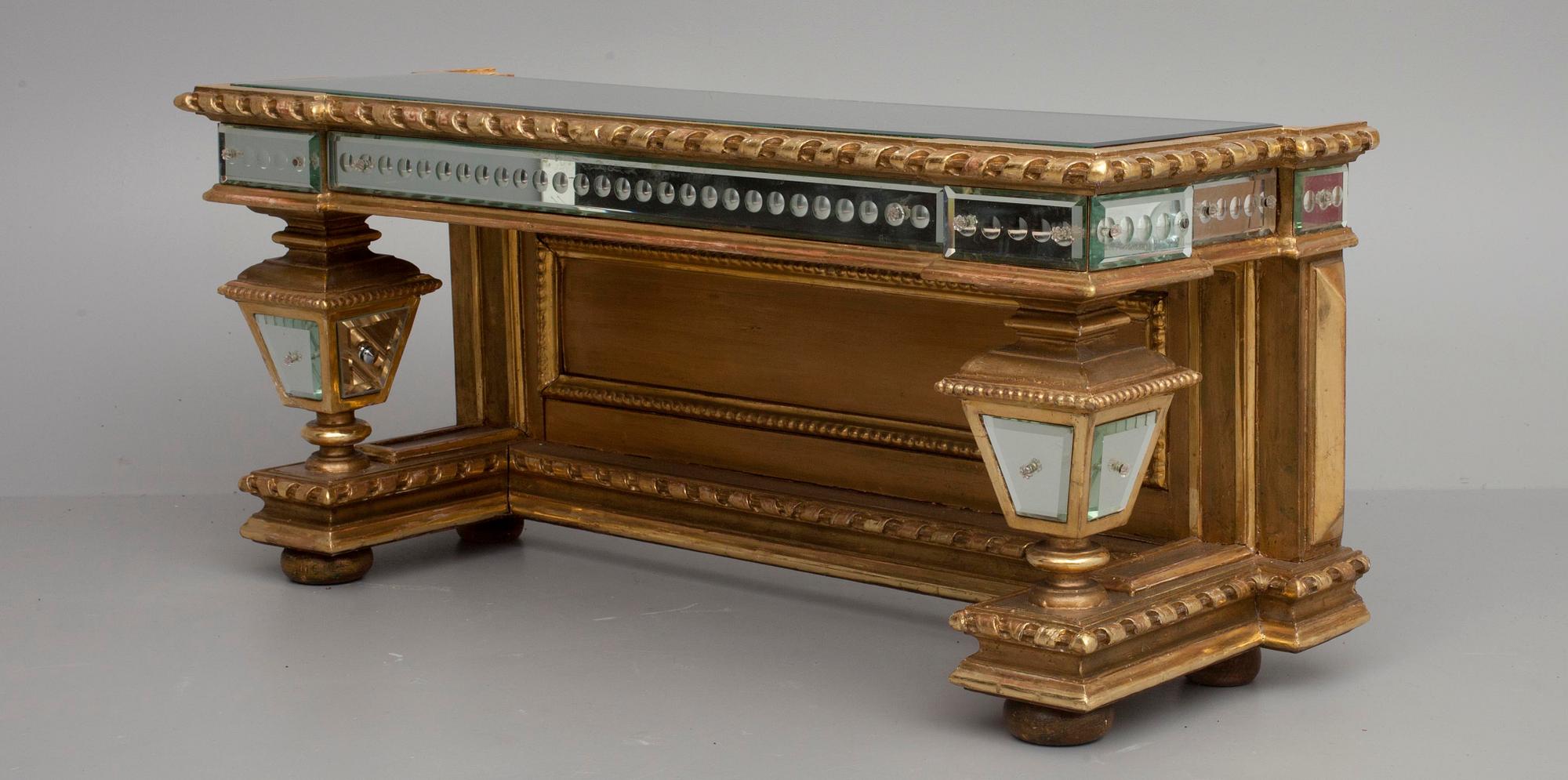 SPEGEL MED KONSOLBORD, Ryssland 1800-talets slut.