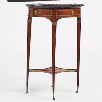 A late Gustavian mahogany, brass-mounted and tôle-peinte tray table by A. Lundelius (master in Stockholm 1778-1823).