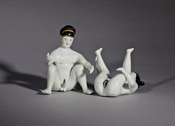 FIGURINER, 2 st, porslin, Kina. 1900-tal.