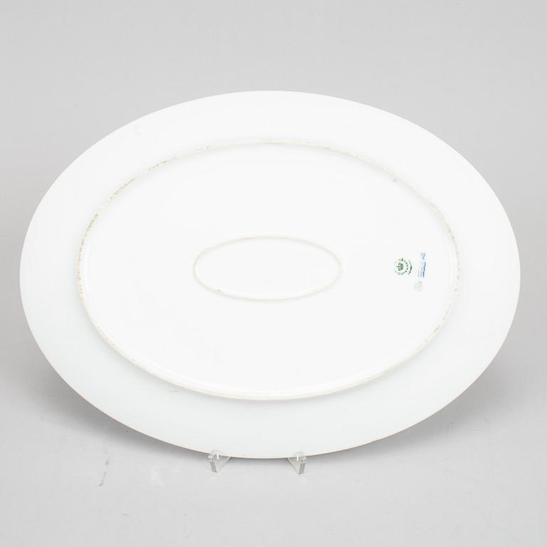 A Royal Copenhagen porcelain service "Blå vifte" by Arnold Krog, 28 pcs, Denmark.