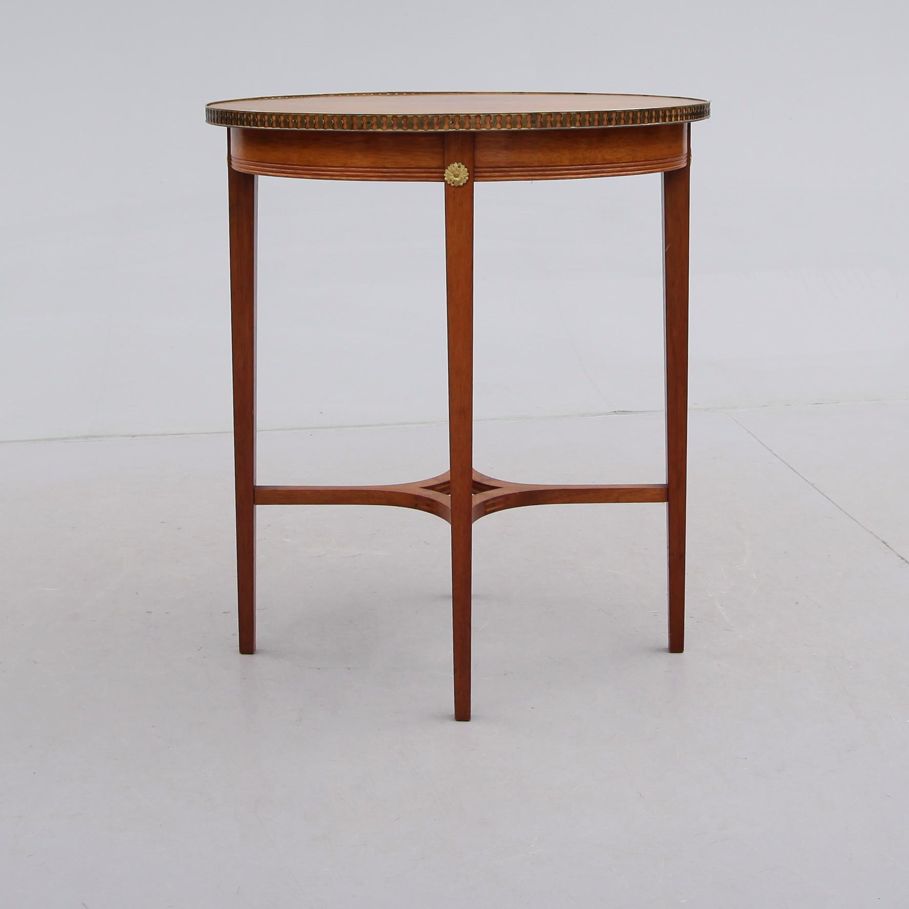 BORD, gustaviansk stil, 1900-talets första hälft.