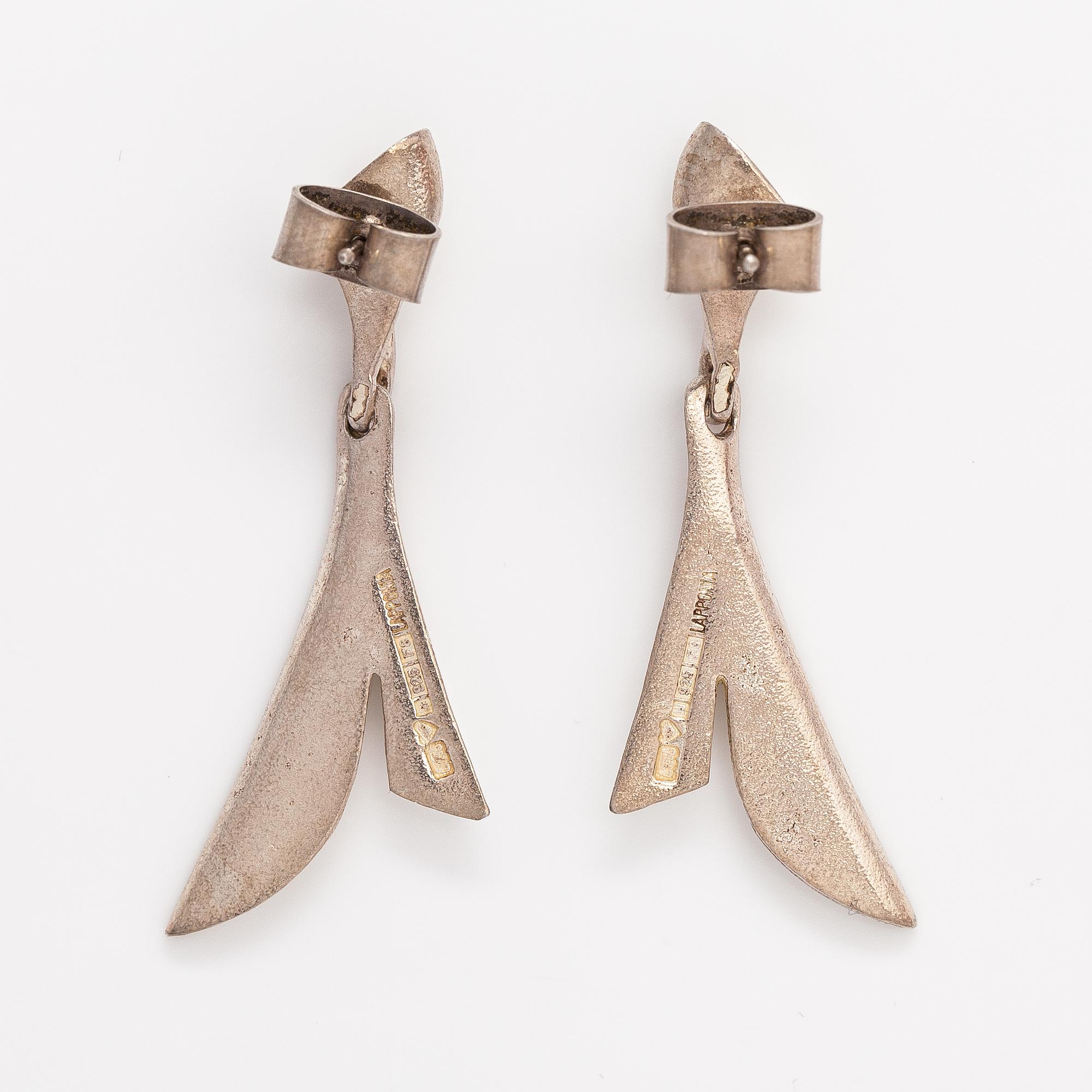 Zoltan Popovits, A pair of sterling silver earrings. Lapponia 1983.