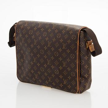 Louis Vuitton, "Abbesses messenger" väska.