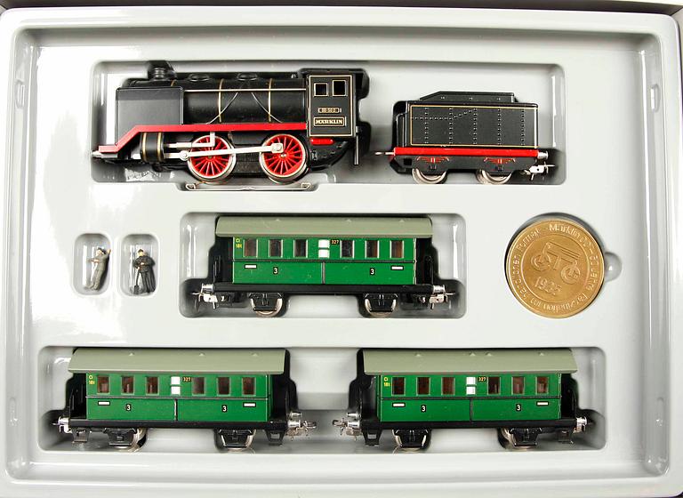 TÅGSET, 2 st, Märklin "50 Jahre", jubileumsmodeller, H0.