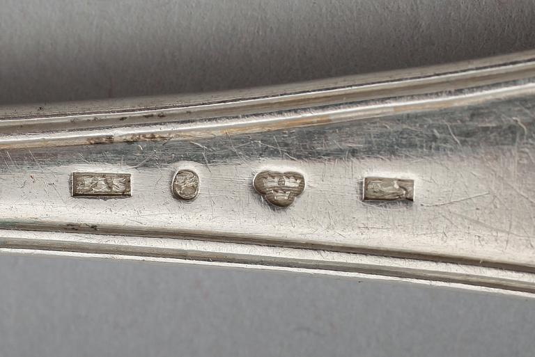 MATSKEDAR, 7 st, silver, bl a 1838 och 1879. Vikt ca 438 g.