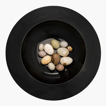 Bowl with a decorative stone eggs, late 20th century.