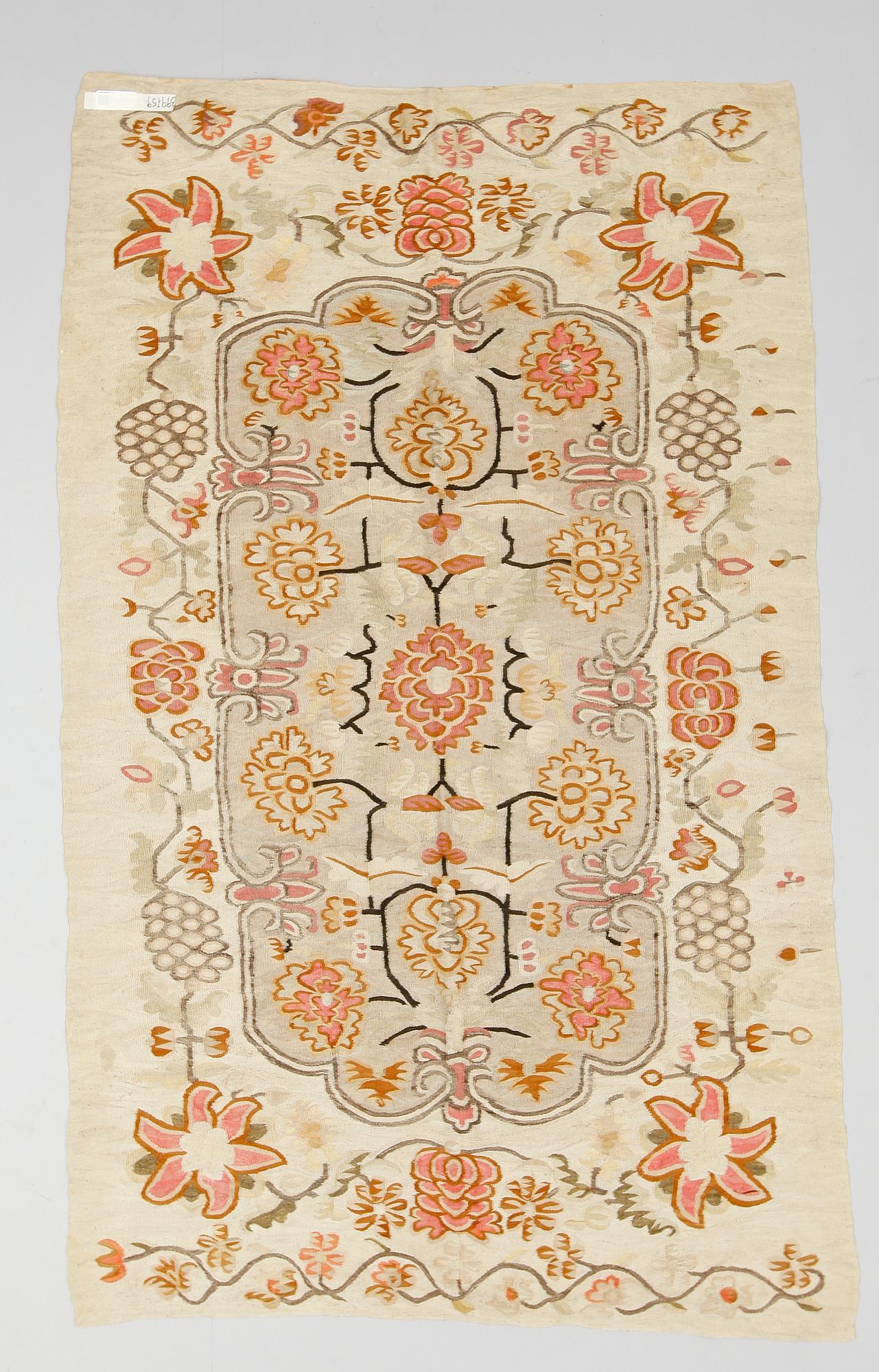 VÄVNAD, sannolikt mellaneuropa, 1900-talets första hälft. 270 x 165 cm.