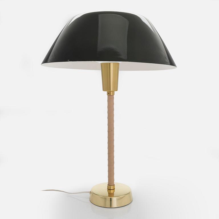 Lisa Johansson-Pape, A mid20th century table lamp for Stockmann Orno, Finland.