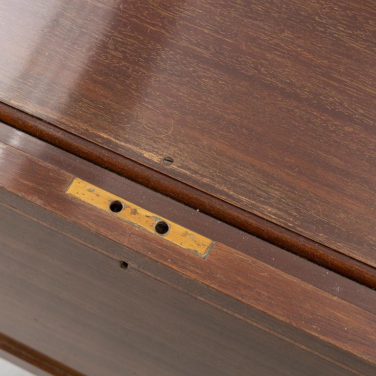 Drinks trolley/bar cabinet, first half of the 20th century.