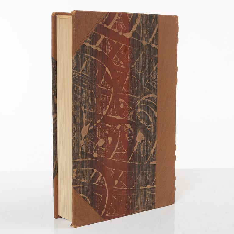 Osvald Sirén, "Chinese Art over Three Millennia", vol I-II, Stockholm 1942 and 1943.