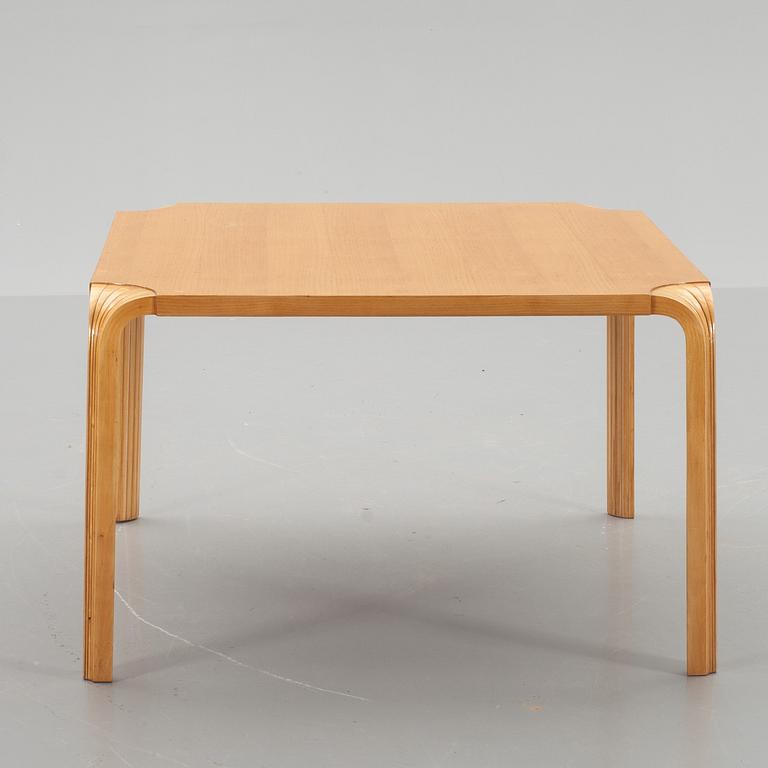 SOFFBORD, Alvar Aalto, Fan-leg.