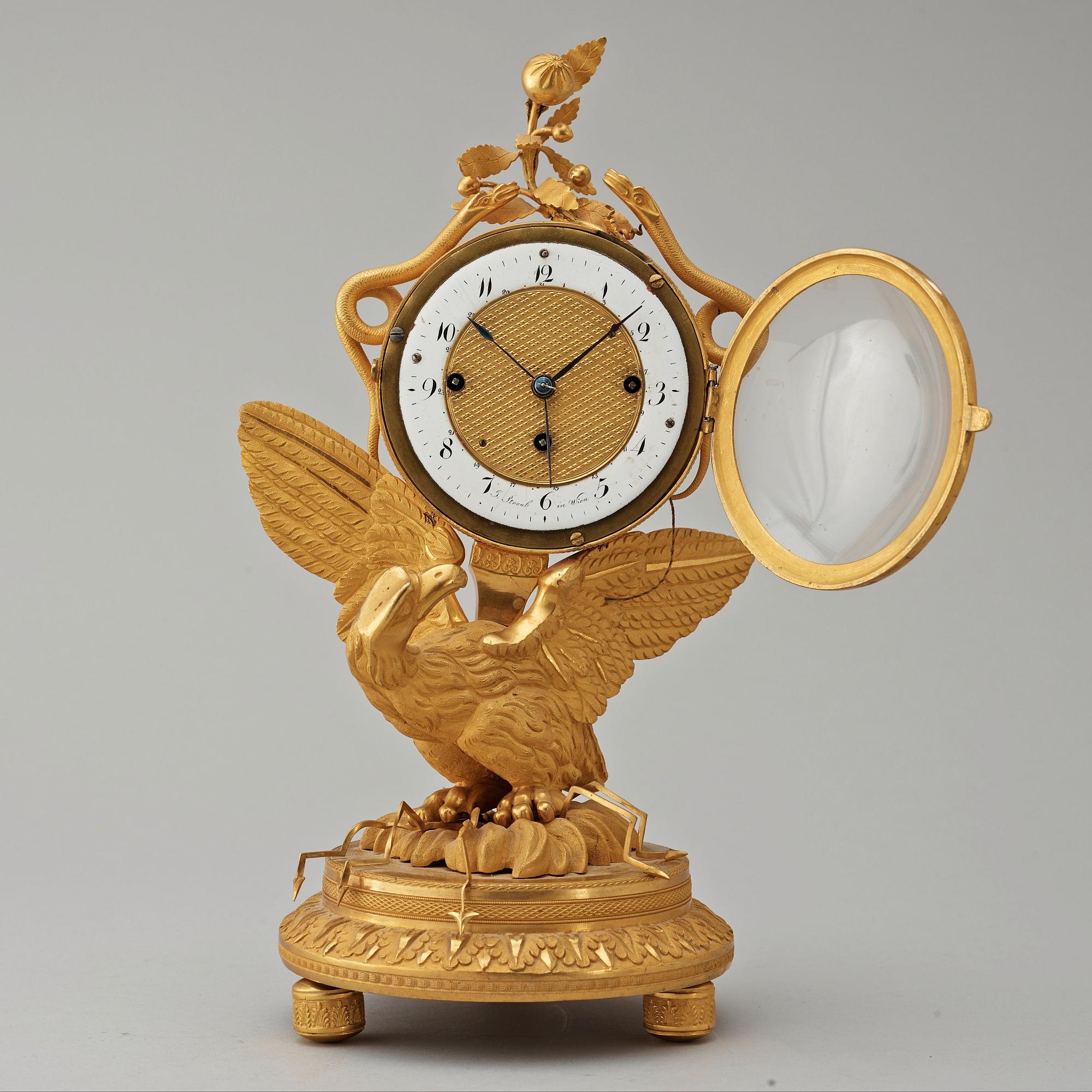 BORDSPENDYL. Wien, 1800-talets början. Empire.