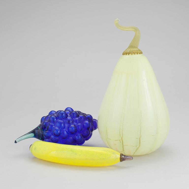 GUNNEL SAHLIN, 3 stycken glasskulpturer, "Frutteria", Kosta Boda, 1990-tal.