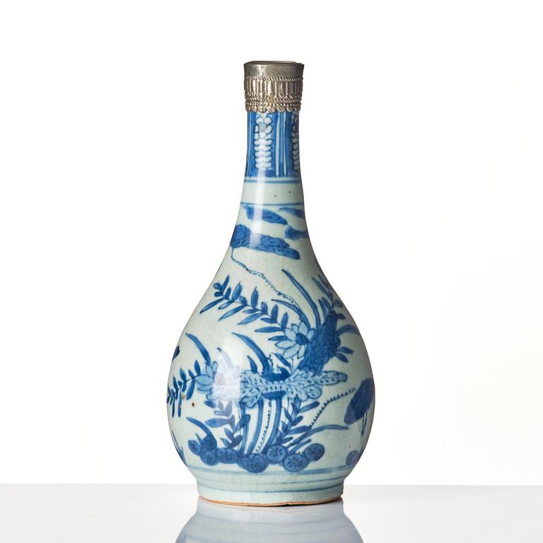 A blue and white bottle, Ming dynasty (1368-1644).