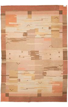 LAILA KARTTUNEN, A 1930s FLAT WEAVE CARPET for Aaltosen Mattokutomo Kiikka, Finland. Circa 363x250 cm.