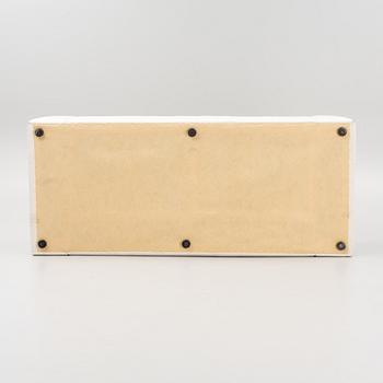 Soffa, "Bulky", Layered.