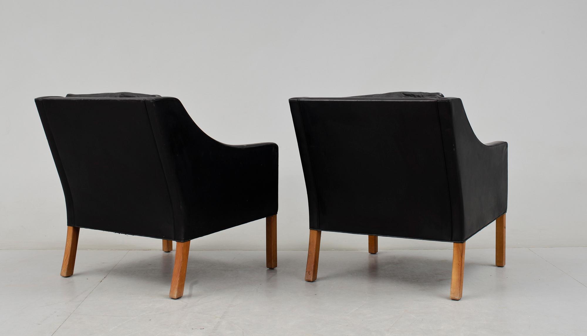 FÅTÖLJER, ett par, "2207", Börge Mogensen, Fredricia stolefabrik, 1900-talets slut.